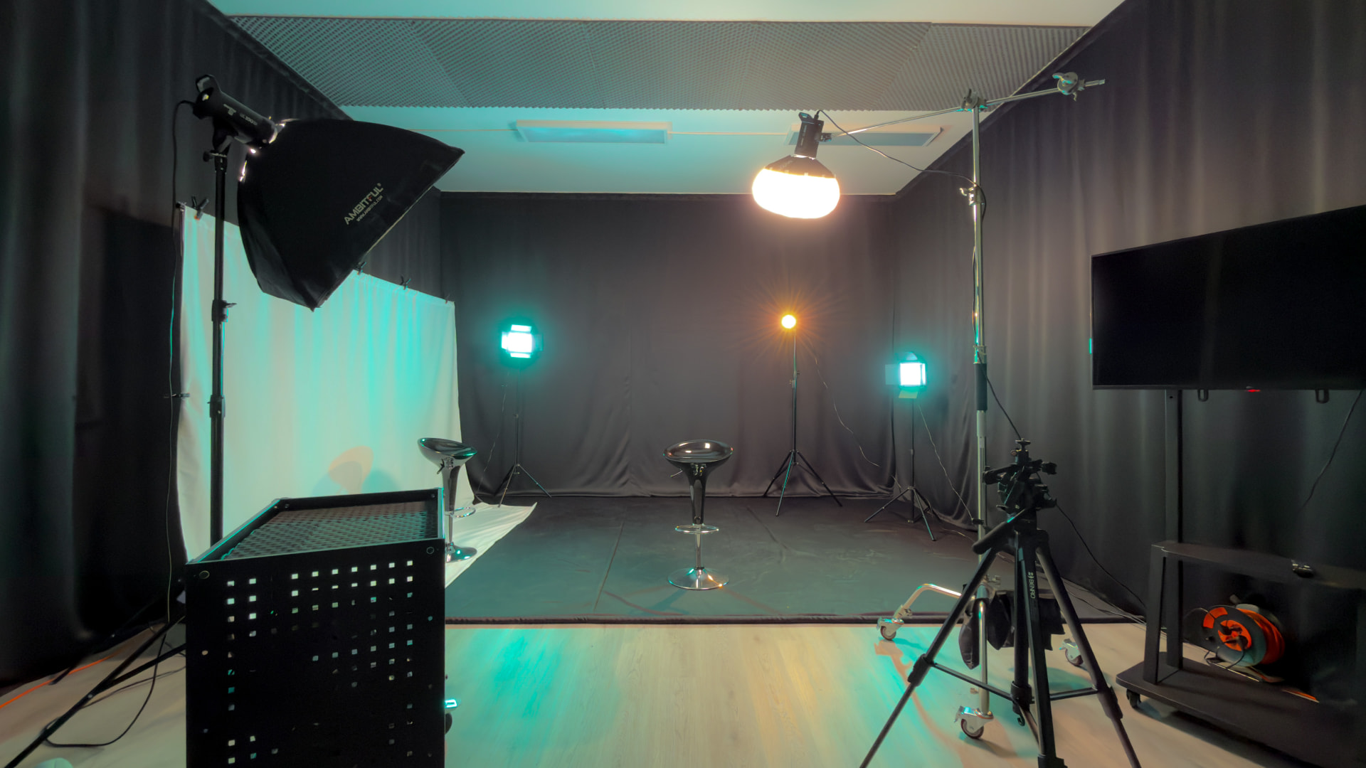 Lume Hub — gli spazi dello studio